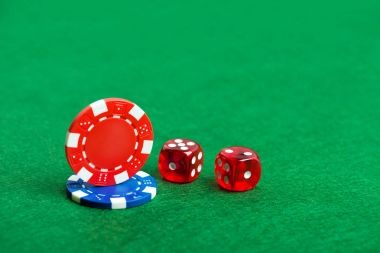 situs77 desktop browser interface showing football betting and live-dealer games